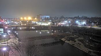 Weather camera view of City of Elgin.