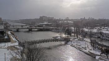 Weather camera view of City of Elgin.