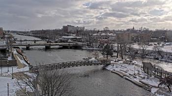 Weather camera view of City of Elgin.