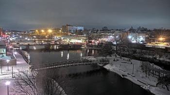 Weather camera view of City of Elgin.