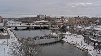 Weather camera view of City of Elgin.
