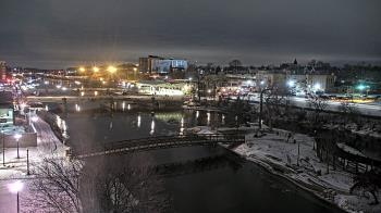 Weather camera view of City of Elgin.