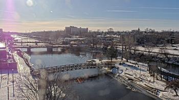 Weather camera view of City of Elgin.