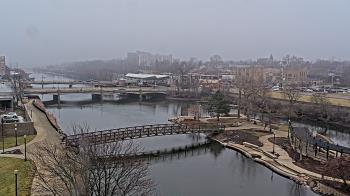 Weather camera view of City of Elgin.