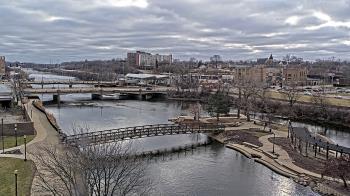 Weather camera view of City of Elgin.