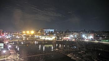 Weather camera view of City of Elgin.