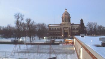 Weather camera view of Ellendale HS.