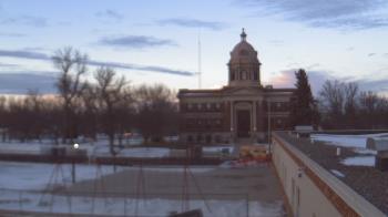 Weather camera view of Ellendale HS.