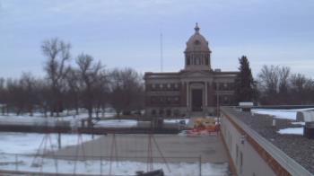 Weather camera view of Ellendale HS.
