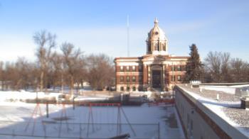 Weather camera view of Ellendale HS.