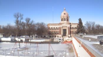 Weather camera view of Ellendale HS.