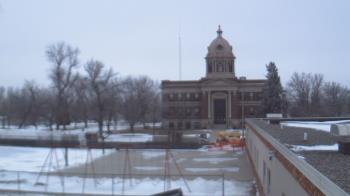 Weather camera view of Ellendale HS.