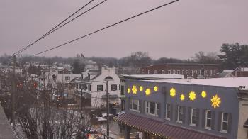 Weather camera view of Elizabethtown Public Library.