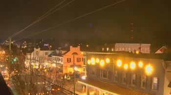 Weather camera view of Elizabethtown Public Library.