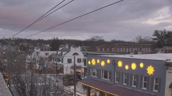 Weather camera view of Elizabethtown Public Library.
