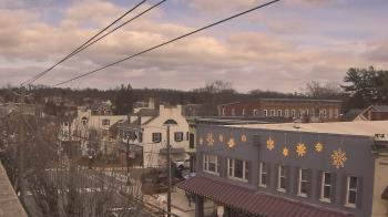 Weather camera view of Elizabethtown Public Library.
