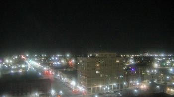 Weather camera view of First National Bank-Hutchinson.