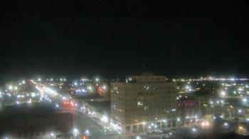 Weather camera view of First National Bank-Hutchinson.