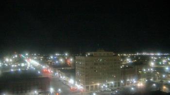 Weather camera view of First National Bank-Hutchinson.