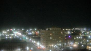Weather camera view of First National Bank-Hutchinson.