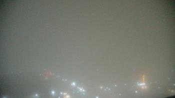 Weather camera view of First National Bank-Hutchinson.