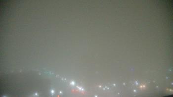 Weather camera view of First National Bank-Hutchinson.