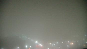 Weather camera view of First National Bank-Hutchinson.