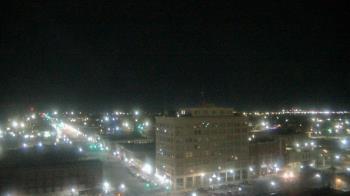 Weather camera view of First National Bank-Hutchinson.