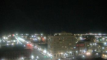 Weather camera view of First National Bank-Hutchinson.