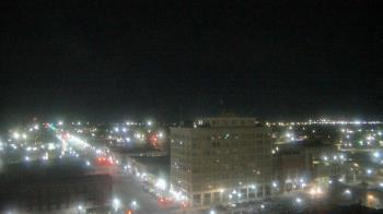 Weather camera view of First National Bank-Hutchinson.