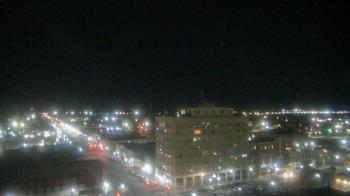 Weather camera view of First National Bank-Hutchinson.
