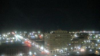 Weather camera view of First National Bank-Hutchinson.