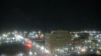 Weather camera view of First National Bank-Hutchinson.