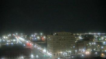 Weather camera view of First National Bank-Hutchinson.