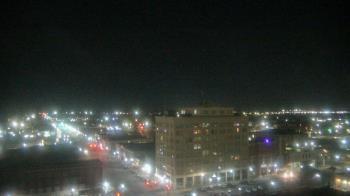 Weather camera view of First National Bank-Hutchinson.