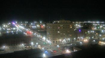Weather camera view of First National Bank-Hutchinson.