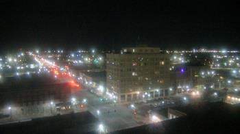 Weather camera view of First National Bank-Hutchinson.
