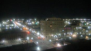 Weather camera view of First National Bank-Hutchinson.