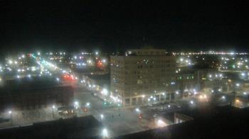 Weather camera view of First National Bank-Hutchinson.