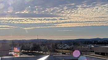 Weather camera view of Crestwood MS.