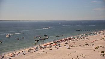 Weather camera view of DiamondHead & GullWing Beach Resorts.