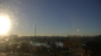 Weather camera view of Miss Lauras.