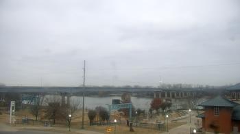 Weather camera view of Miss Lauras.