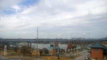 Weather camera view of Miss Lauras.