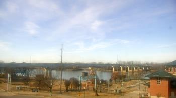 Weather camera view of Miss Lauras.