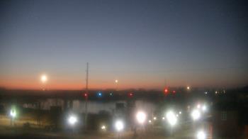 Weather camera view of Miss Lauras.