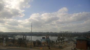 Weather camera view of Miss Lauras.