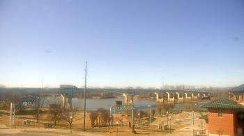 Weather camera view of Miss Lauras.