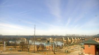 Weather camera view of Miss Lauras.