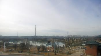 Weather camera view of Miss Lauras.